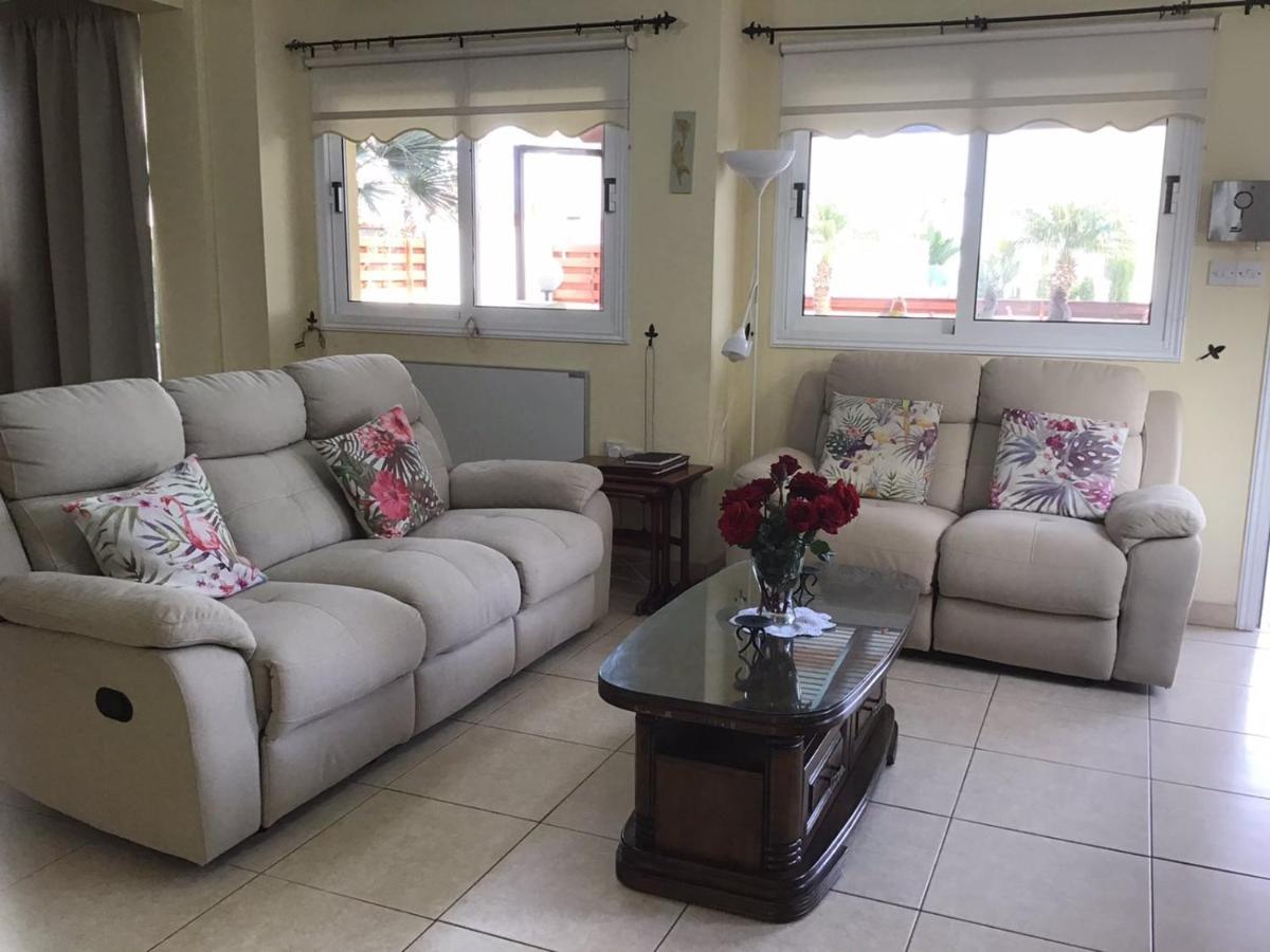 Carolyn Villa Is A Luxury 4-Bedroom Villa With Private Pool In Ayia Napa Esterno foto