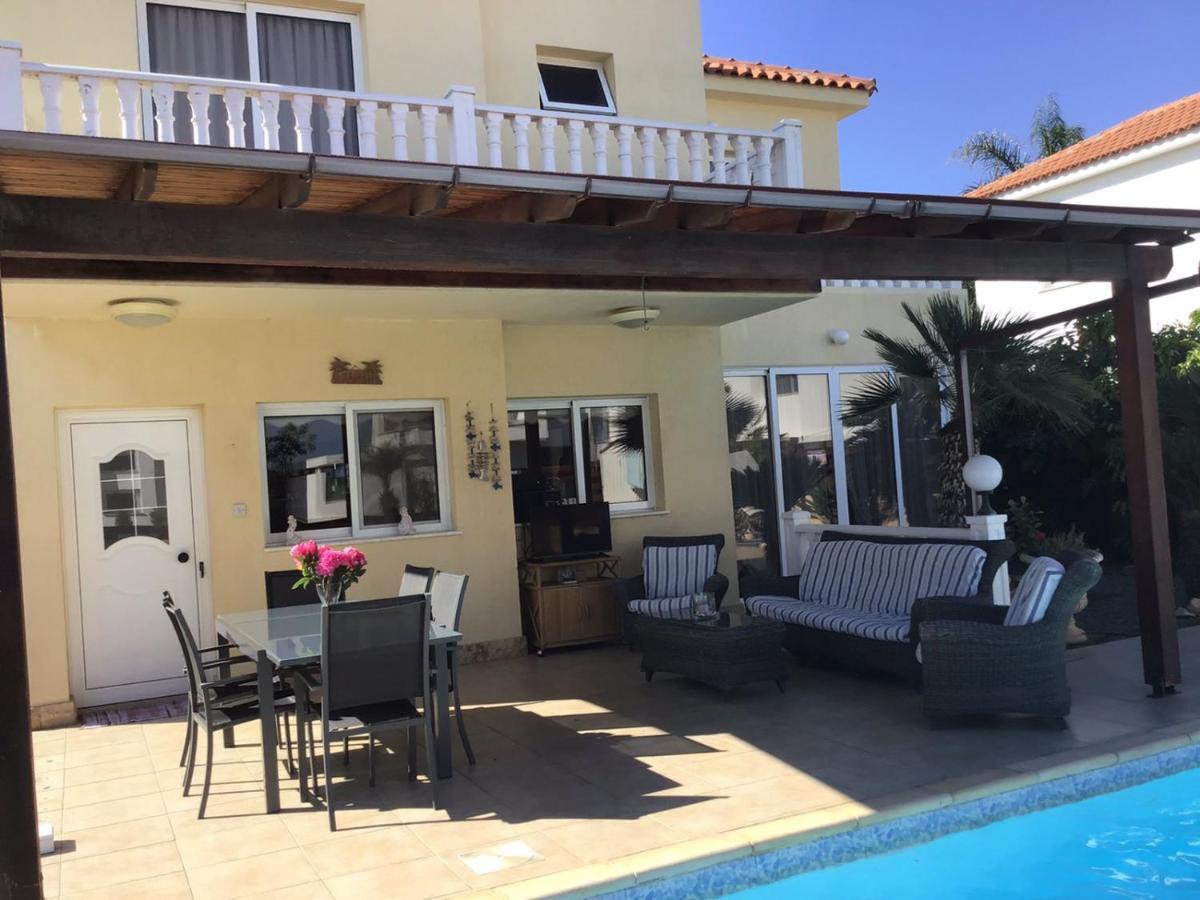Carolyn Villa Is A Luxury 4-Bedroom Villa With Private Pool In Ayia Napa Esterno foto