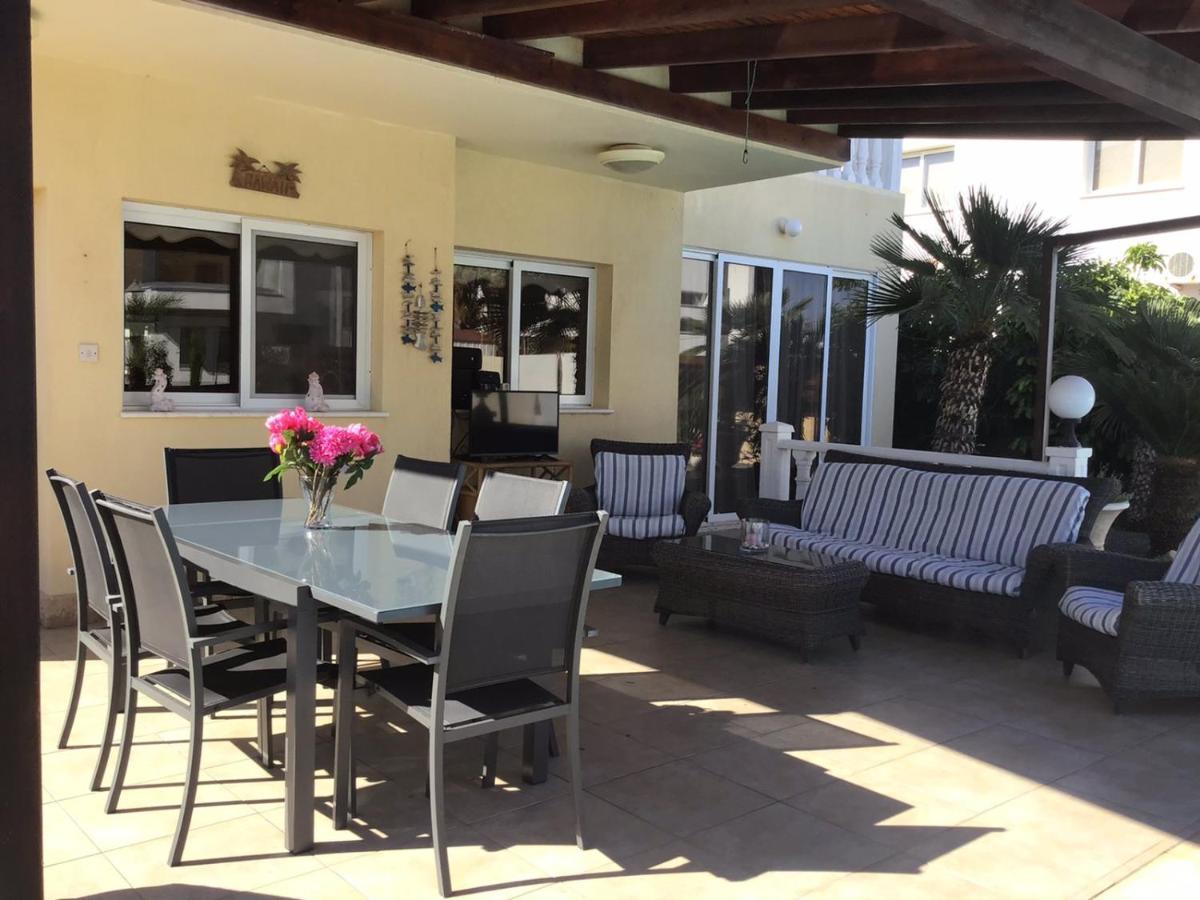 Carolyn Villa Is A Luxury 4-Bedroom Villa With Private Pool In Ayia Napa Esterno foto